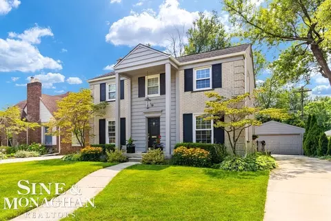 Exterior - 1301 Torrey, Grosse Pointe Woods, MI 48236 photo 9 of 9