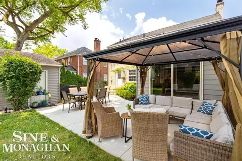 Exterior - 1301 Torrey, Grosse Pointe Woods, MI 48236 photo 4 of 9