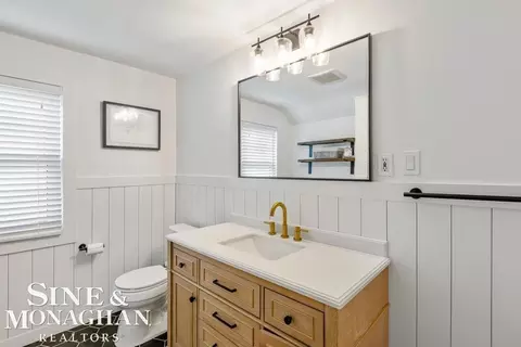 Bath - 1301 Torrey, Grosse Pointe Woods, MI 48236 photo 3 of 7
