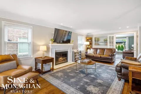 Living - 1301 Torrey, Grosse Pointe Woods, MI 48236 photo 1 of 1