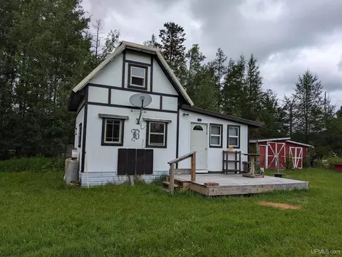 2495 Quarry # W, Gulliver, MI 49840