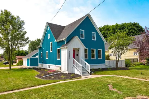 1827 Gratiot, Saginaw, MI 48602