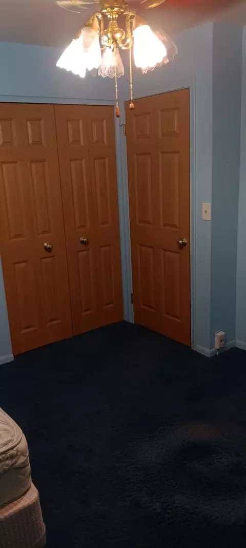 Bedroom - 9441 Coldwater, Flushing, MI 48433 photo 3 of 7