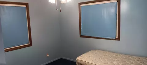 Bedroom - 9441 Coldwater, Flushing, MI 48433 photo 4 of 7