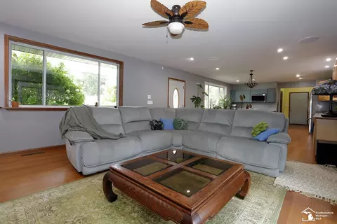 613 Pickard, Temperance, MI 48182 photo 16