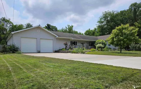 613 Pickard, Temperance, MI 48182 photo 2