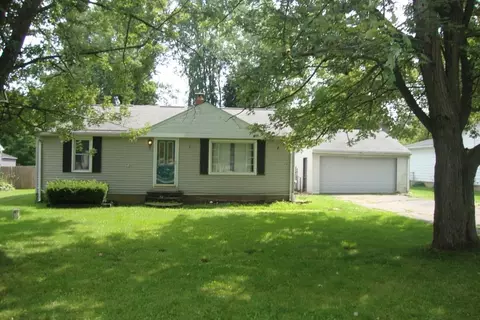 6152 Surrey, Burton, MI 48519