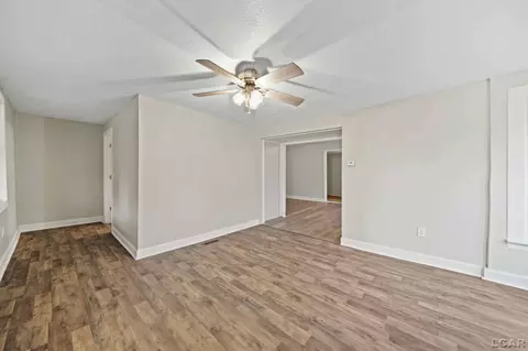 929 E Maumee, Adrian, MI 49221 photo 4