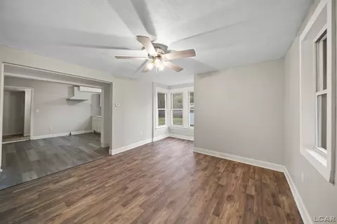 929 E Maumee, Adrian, MI 49221 photo 5
