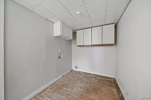 929 E Maumee, Adrian, MI 49221 photo 11