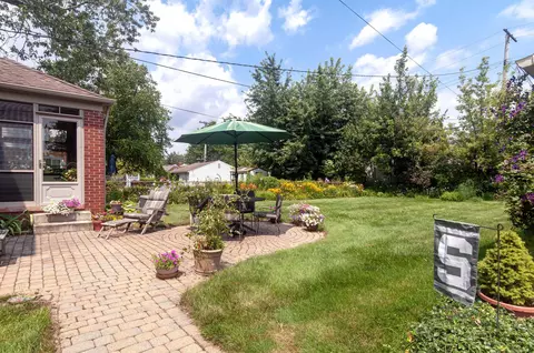 1636 Hawthorne, Grosse Pointe Woods, MI 48236 photo 32