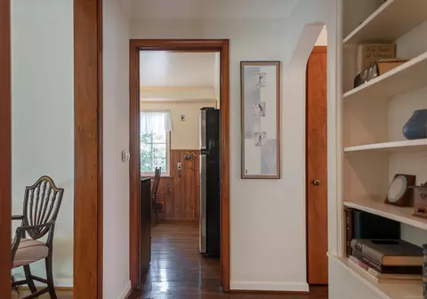 1636 Hawthorne, Grosse Pointe Woods, MI 48236 photo 3