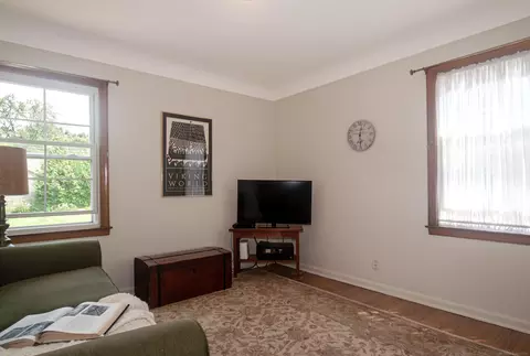 1636 Hawthorne, Grosse Pointe Woods, MI 48236 photo 21