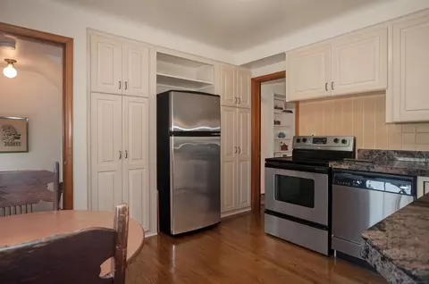 1636 Hawthorne, Grosse Pointe Woods, MI 48236 photo 12