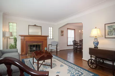 1636 Hawthorne, Grosse Pointe Woods, MI 48236 photo 6