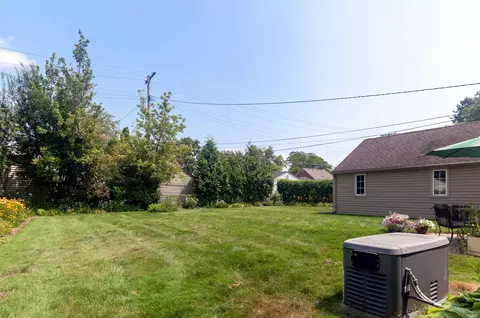 1636 Hawthorne, Grosse Pointe Woods, MI 48236 photo 37