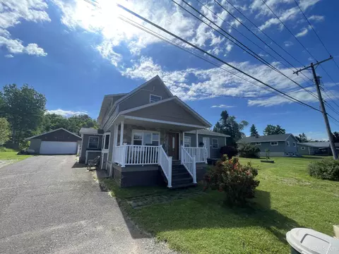 1025 Bayshore #2, L'anse, MI 49946