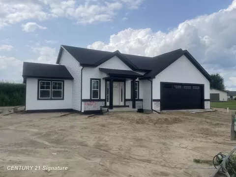 1085 W Richland, Hemlock, MI 48626