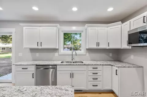 3381 Pender, Adrian, MI 49221 photo 7