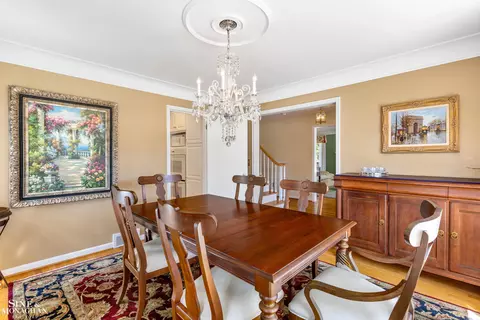 Dining - 84 Clairview, Grosse Pointe Shores, MI 48236 photo 4 of 6