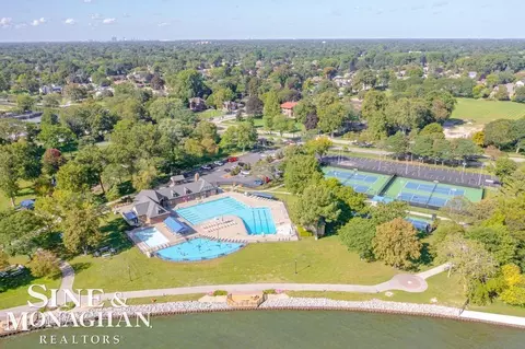 Exterior - 84 Clairview, Grosse Pointe Shores, MI 48236 photo 15 of 17