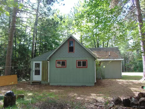 7402 Old Mill Town, Trout Creek, MI 49967
