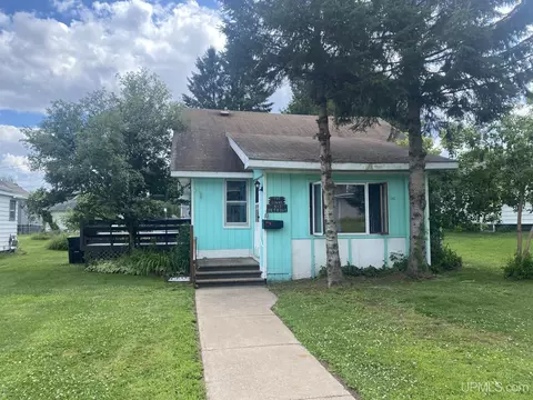 517 Detroit, Iron Mountain, MI 49801