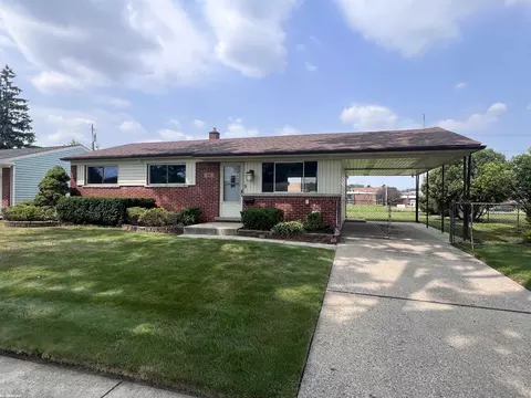 42145 Betley, Sterling Heights, MI 48313
