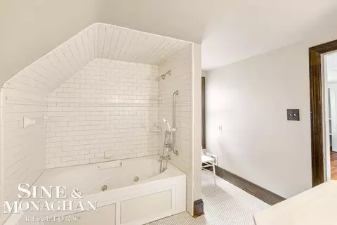 127 Muir, Grosse Pointe Farms, MI 48236 photo 25
