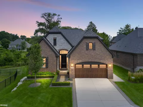 53068 Enclave, Shelby Township, MI 48315
