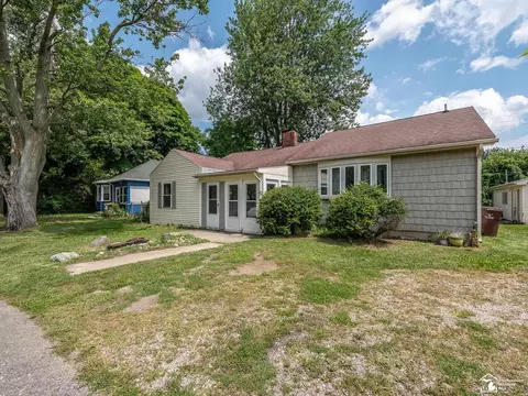 3203 Woodland, Monroe, MI 48162