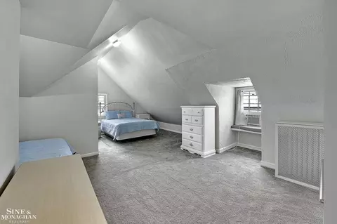 Bedroom - 17430 Maumee, Grosse Pointe, MI 48230 photo 6 of 8