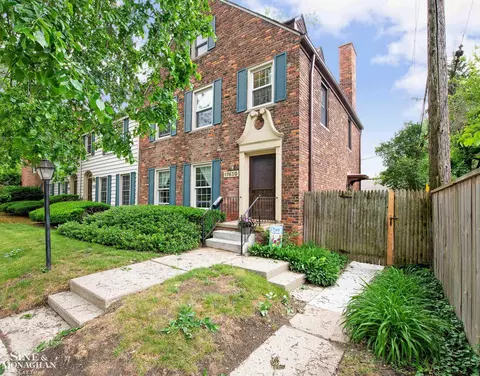 Exterior - 17430 Maumee, Grosse Pointe, MI 48230 photo 6 of 6