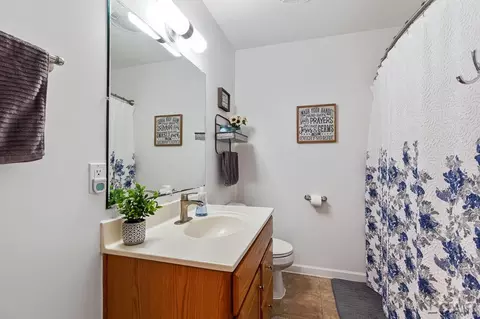 Bath - 6415 Pocklington, Britton, MI 49229 photo 3 of 4
