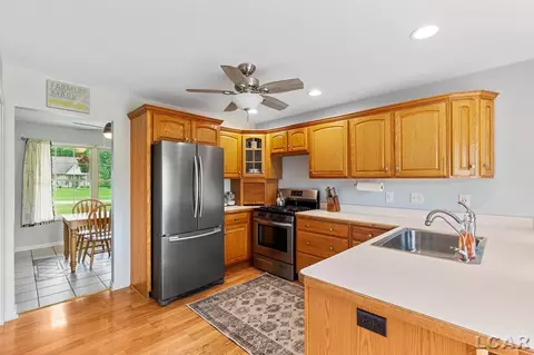 Kitchen - 6415 Pocklington, Britton, MI 49229 photo 4 of 4