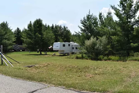 5437 Winchester, Gladwin, MI 48624 photo 3