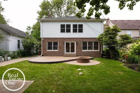 836 Lincoln, Grosse Pointe, MI 48230 photo 37