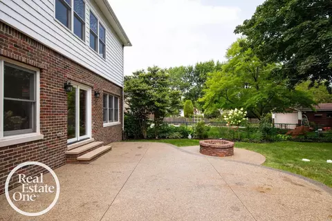 836 Lincoln, Grosse Pointe, MI 48230 photo 34