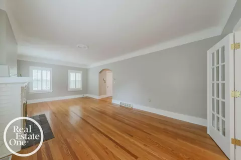 836 Lincoln, Grosse Pointe, MI 48230 photo 7