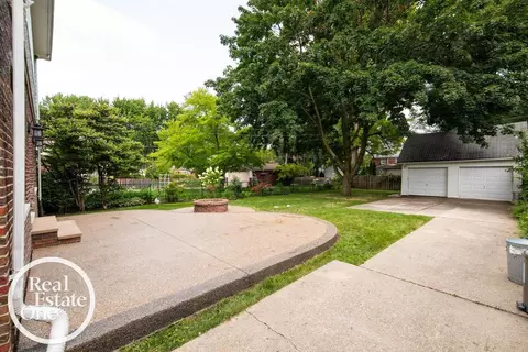 836 Lincoln, Grosse Pointe, MI 48230 photo 35