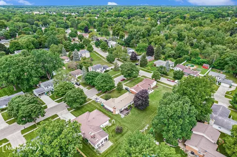 View/Area - 411 Windmill Pt, Flushing, MI 48433 photo 2 of 2