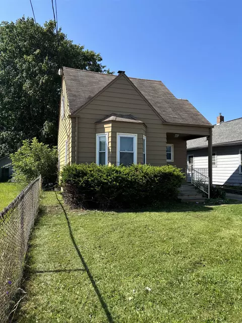 Exterior - 949 W Atherton, Flint, MI 48507 photo 3 of 6