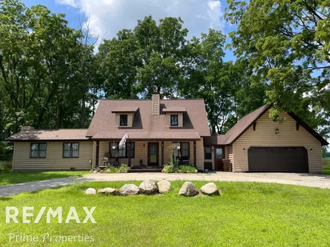 4034 S Crapo, Ithaca, MI 48847