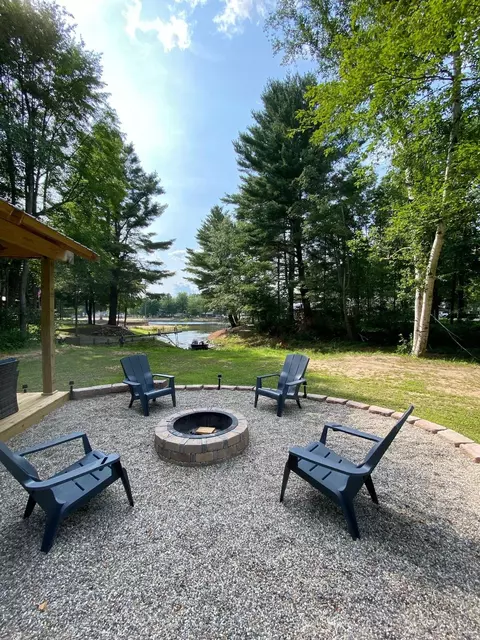 3915 Lakeshore, Gladwin, MI 48624 photo 3
