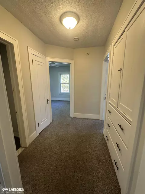 3591835920 John R, Wayne, MI 48184 photo 18