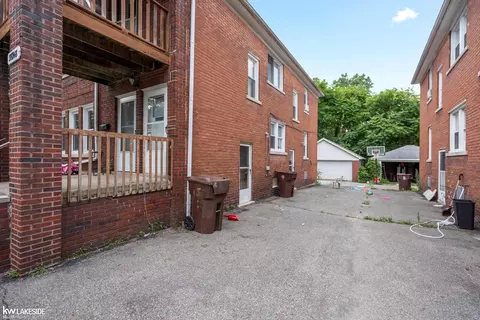 3591835920 John R, Wayne, MI 48184 photo 2