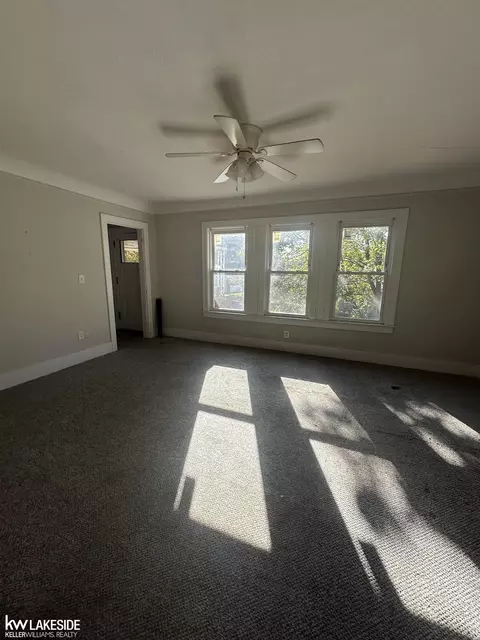 3591835920 John R, Wayne, MI 48184 photo 22