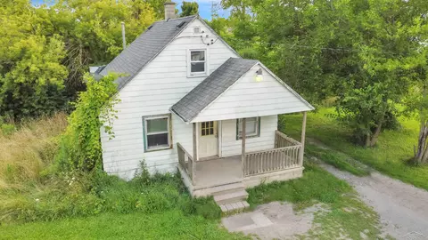 2954 Fuller, Saginaw, MI 48601