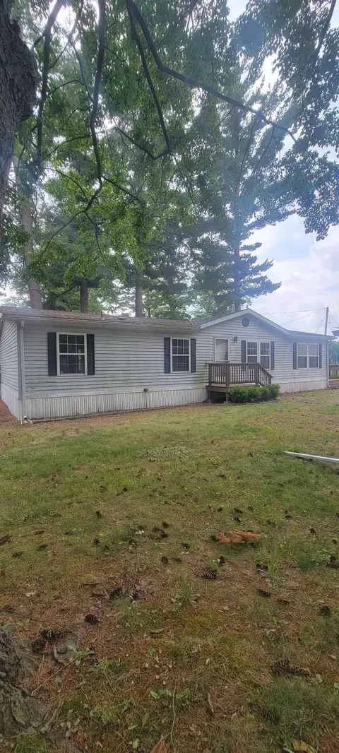 4219 Lake, Beaverton, MI 48612