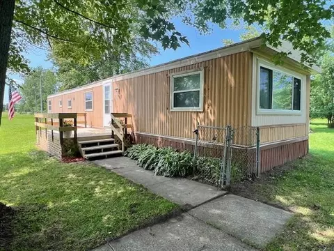 3525 E Shearer, Midland, MI 48642